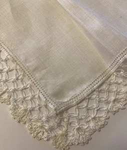 Vtg Ivory Linen Hanky Crochet-Tatted Lace Embroidery Trim Wedding Dainty - Imagen 1 de 7