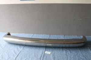 FLAMINIA BERLINA LAMA PARAURTO USATO  DA RESTAURARE USED FRONT BUMPER - Foto 1 di 8