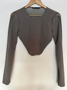 Top corto Zara gris espalda abierta malla ajustable cordón - 4661138916 - XS - NUEVO - Imagen 1 de 5