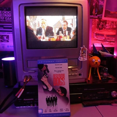 Reservoir Dogs (VHS, 1997 Release of 1992 Version) - Image 1 of 4