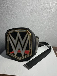 WWE X Igloo WWE Heavyweight Championship Belt Fanny Pack Limited Edition Cooler - Picture 1 of 7