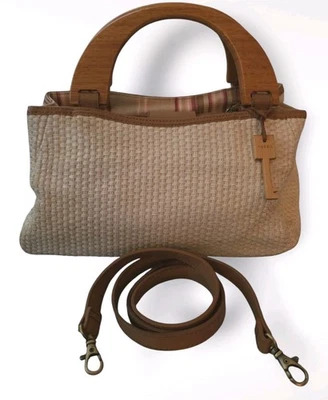 Bolso sin asas de paja fósil madera llave y asa color tostado cartera ribete de cuero bandolera correa Foto 1 de 4