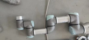 UR3 robot - Picture 1 of 2