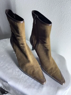 Botas Audrey Brooke THERESA 2 de gamuza tostada a media pantorrilla con cremallera lateral para mujer talla 8 M Foto 1 de 4