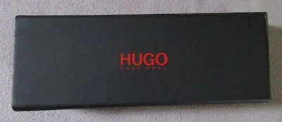 Estuche rígido para gafas/gafas de sol Hugo Boss Foto 1 de 4