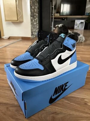 Air Jordan 1 Retro High OG „UNC Toe“ - Bild 1 von 3