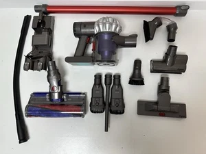 Dyson Dc 62 Akku Staubsauger mit viel Zubehör und NEUEM Akku ❗️ - Bild 1 von 11