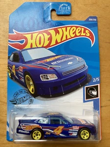 HOT WHEELS DIE CAST HW RACE TEAM 2010 CHEVY IMPALA CAR #4 - Picture 1 of 5