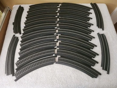  Life-Like Power Loc 9" HO Scale 23 Curved Tracks  and 1 Rerailer (A) - Image 1 of 4