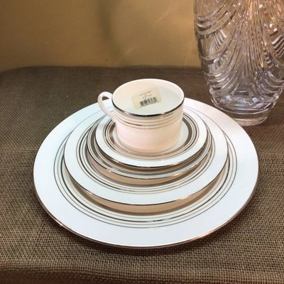 Lenox Kate Spade EXTREMELY RARE Five Piece Place Setting “Downing Street” USA - Image 1 of 4
