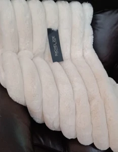 Rachel Zoe Ultra Thick & Plush Luxury Throw Blanket Faux Mink 50"x70" New - Picture 1 of 2