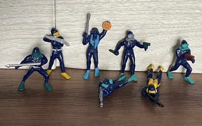 ¡Lote de colección 7 GUTS! Figuras de acción Underwater Demolition Team Scuba Divers LEER Foto 1 de 4