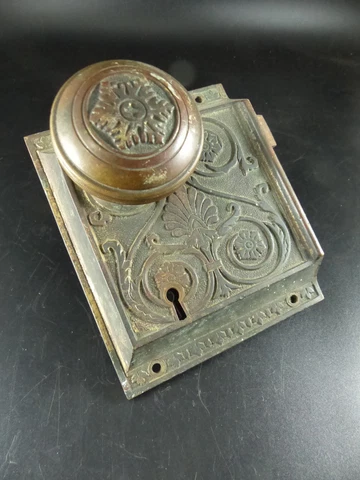 Large Antique Ornate Bronze/Brass Eastlake Rimlock & Knob Works S&M Cover