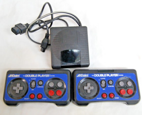 Nintendo NES Double Player Wireless Head-to-head System Akklaim Controllers