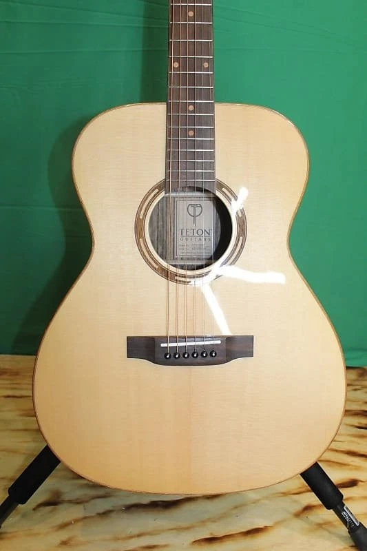 Teton Grand Concert Acoustic Guitar STG110NT Foto 1 de 4
