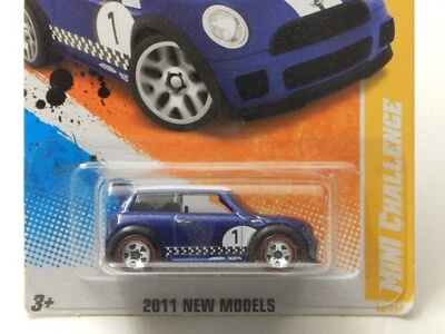 Hot Wheels 2011 New Models Mini Challenge Purple WALMART EXCLUSIVE REDLINES - Image 1 of 3