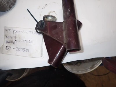 Yamaha 1974 TX 500 horquilla delantera orejas faros canastilla soportes Foto 1 de 4