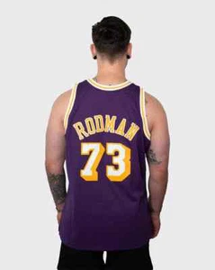 Maglia Mitchell Ness LOS ANGELES LAKERS 1999 DENNIS RODMAN SWINGMAN VIOLA oro - Foto 1 di 17