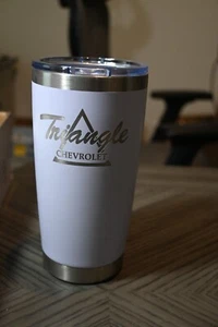 Vaso aislado al vacío de 20 OZ con tapa blanco NUEVO - Imagen 1 de 8