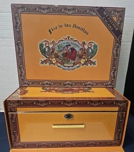 Sigari Mio Padre - Flor de Las Antillas - Humidor Doppio Strato NUOVO RARO HTF ๐ฅ๐ฅ - Foto 1 di 16