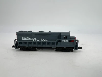 High Speed #9725 N Scale Southern Pacific Dummy Diesel Locomotive Very Good - Image 1 of 4