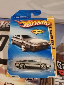 Hot Wheels 2010 New Models #15/44 '81 Delorean DMC-12 in Metalflake Silver - Picture 1 of 5