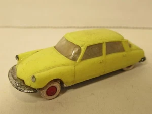 Vintage Norev Micro Miniatures Model No2 Citroen DS 19 France HO Train Accessory - Picture 1 of 13