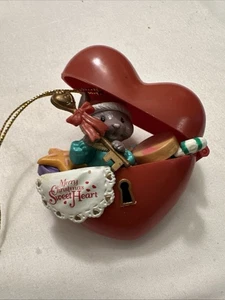Ornamento Vintage "Buon Natale Dolce Cuore" ~ Plastica ~ Taglia un Albero - Foto 1 di 9