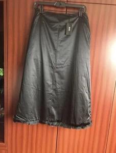 New BOSS Hugo Boss Satin Skirt on Rabbit fur lining. Made in Italy . USA size 8 - Picture 1 of 12