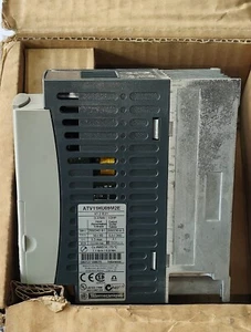 New Open Box Telemecanique ATV11HU09M2E Altivar 11, 0.37 KW Variable speed drive - Picture 1 of 10
