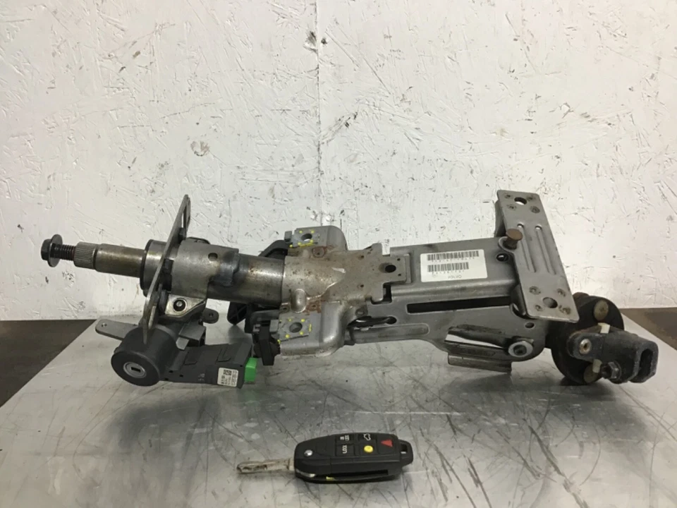 COLUMNA DE DIRECCIÓN VOLVO V70 CON CERRADURA Y LLAVE 31201721 2007 Foto 1 de 1