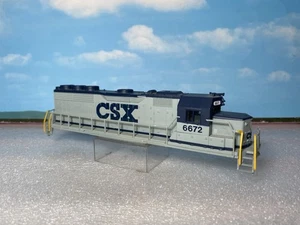 HO Bachmann CSX EMD GP40 Body Shell Only w/ Handrails & Details. ** READ** - Picture 1 of 9