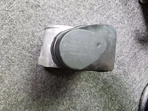 1999-2003 BMW E39 528i 530i 525i 523i throttle body E36 E46 - Picture 1 of 4