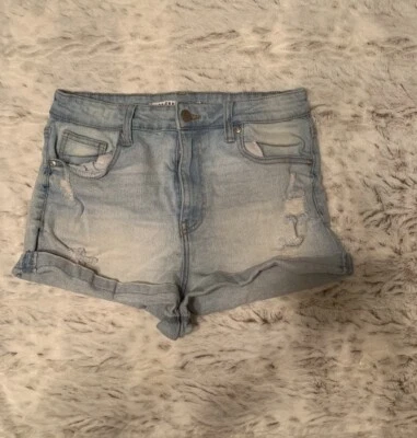 Celebrity Pink Women's 11/30 Stretch Jean Shorts - Image 1 of 4