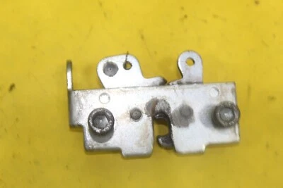 BUELL xb9r xb9 xb12 xbr2 CONJUNTO DE BLOQUEO DE PESTILLO DE ASIENTO DE PASAJERO TRASERO Foto 1 de 4