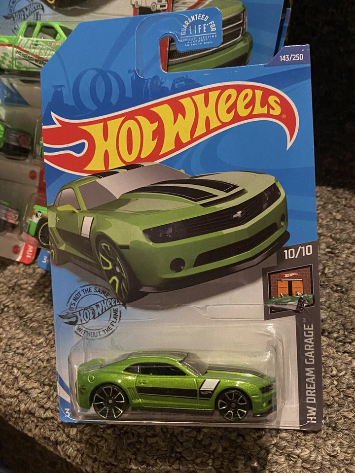 2020 Hot Wheels Dream Garage 2013 CHEVY CAMARO Special Edition TREASURE HUNT - Image 1 of 1