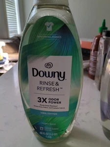 Downy Rinse And Refresh Fabric Rinse 48 Fl Oz Odor Remover Cool Cotton Scent - Picture 1 of 1