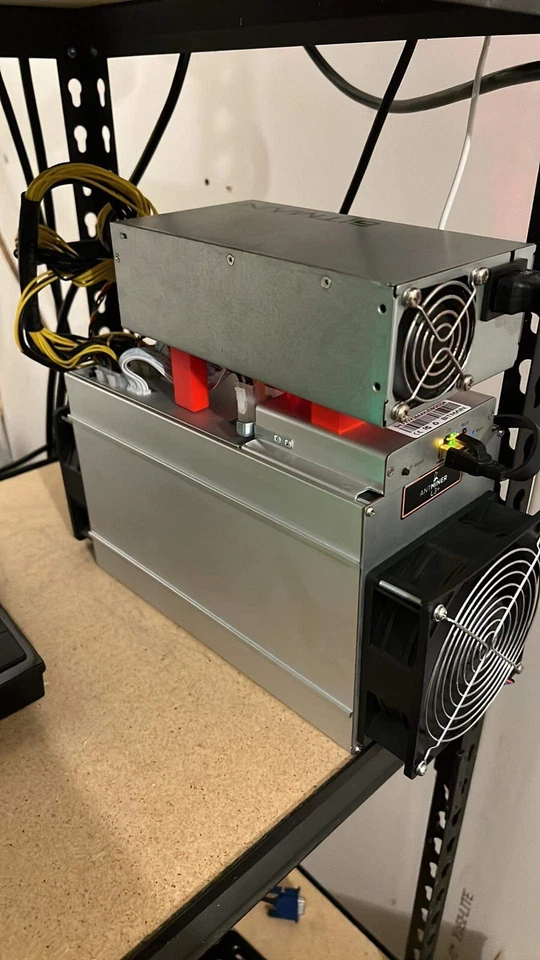 Antminer L3+ psu stand Red - Image 1 of 1