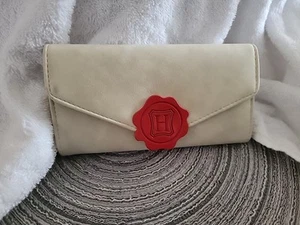Harry Potter Letter to Hogwarts Bi-Fold Ladies Wallet Snap New - Picture 1 of 4