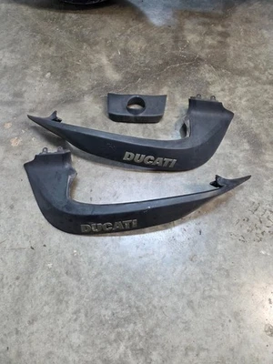 Cubierta de radiador derecha e izquierda para Ducati Multistrada 1200 15-24 Foto 1 de 3