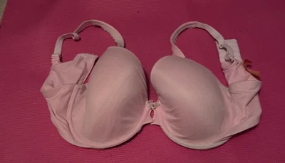 Sujetador Victoria’s Secret 38D Body by Victoria Forrado Cobertura Perfecta Foto 1 de 3