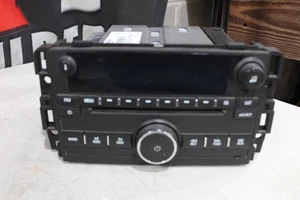 2007-2013 CHEVROLET SILVERADO RADIO AM/FM CD PLAYER 20934593 #0944094-47A - Picture 1 of 3