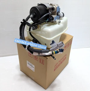 TOYOTA Genuine Land Cruiser Height Control Pump & Motor Assy 48910-60033 - Picture 1 of 5
