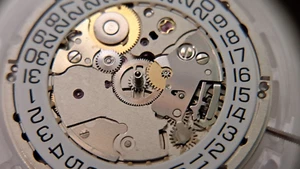 ETA 2892 A2 Movement NEW, 21 Jewels w/hour wheel, clamps, & screws AUTO - Picture 1 of 9