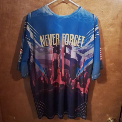 Camiseta deportiva 911 First Responders Never Forget Twin Towers Foto 1 de 4
