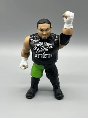 Figura de acción de lucha libre Samoa Joe WWE Mattel Retro Serie 9 Foto 1 de 2