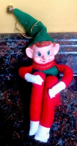 De colección Rojo Verde Navidad Elfo Pixie Estante Cuidador Rodillera Abrazador De Colección Adorno - Imagen 1 de 4