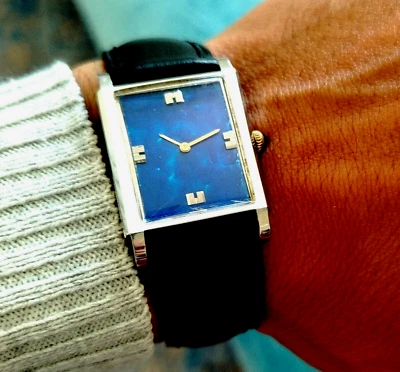 Reloj suizo mecánico vintage azul tanque años 70 reloj ultra raro Foto 1 de 4