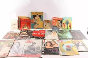 18 Vintage Magazines Life Look Post Kids Paint Books Booklets - Imagen 1 de 6