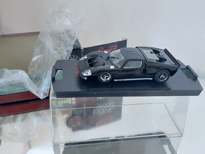 Revell Ford MK II in nero su 1:43 nella scatola - Immagine 1 di 4